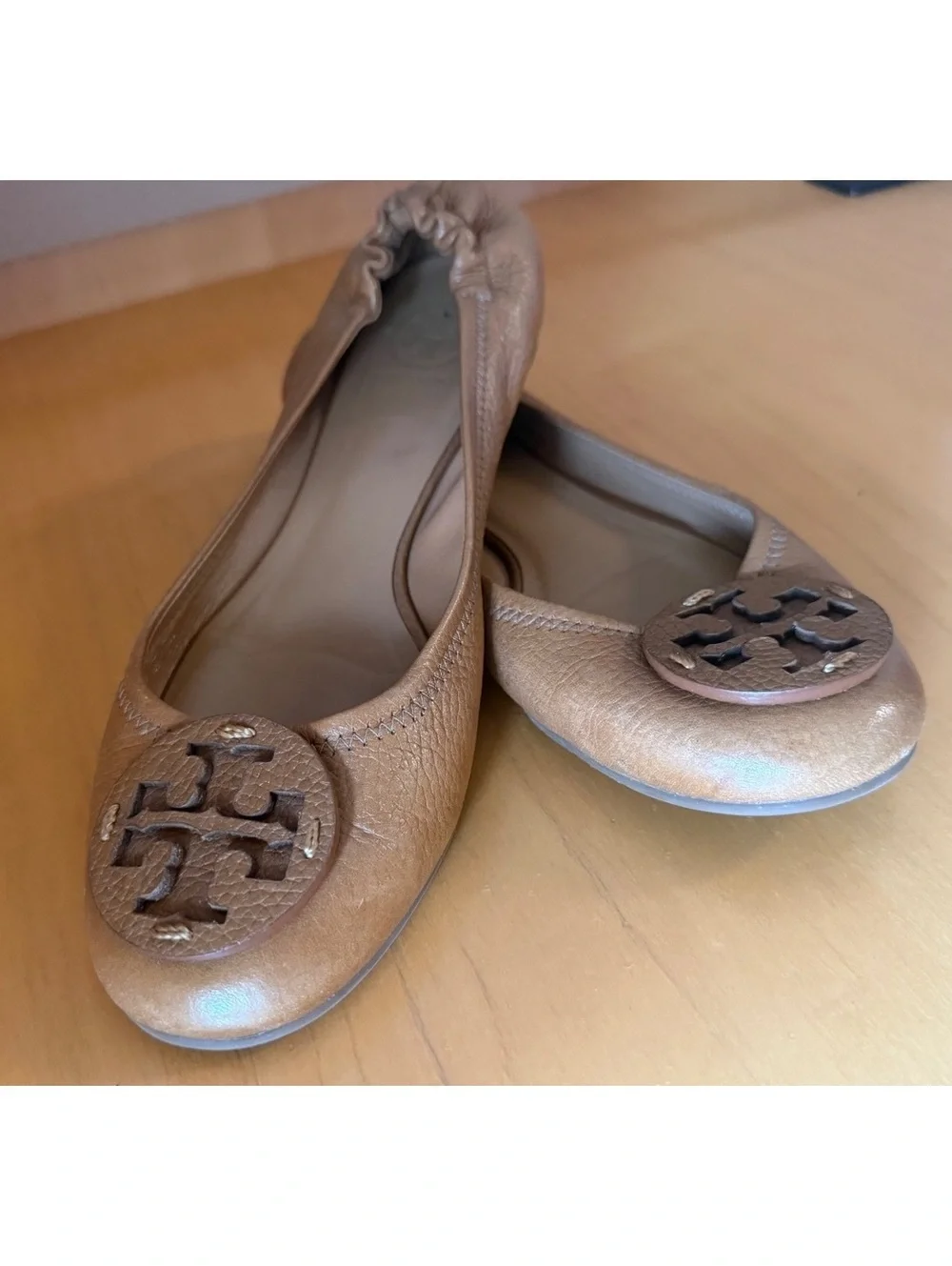 Tory Burch Reva travelcamel flat ballet style shoes size 10
